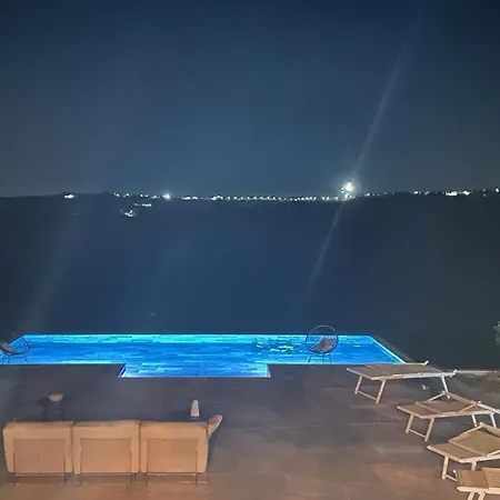 Il Maniero Nocleg ze śniadaniem Mazzangrugno