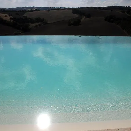 Il Maniero Nocleg ze śniadaniem *